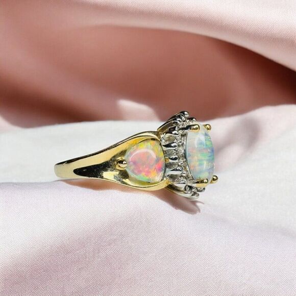 VINTAGE- 10k Gold -Natural Marquise Opal & Halo Diamond Ring -Sz 7- 3.5g - Picture 15 of 16